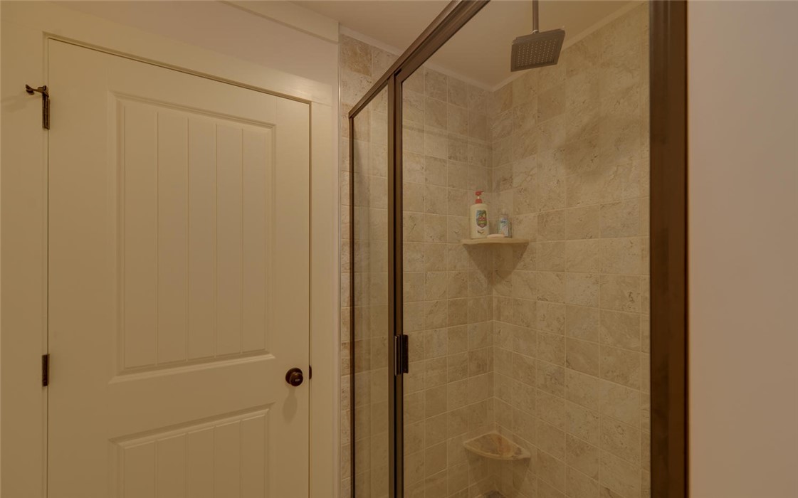 177 Breezy Point Hartwell, GA 30643 - Photo 23 of 40