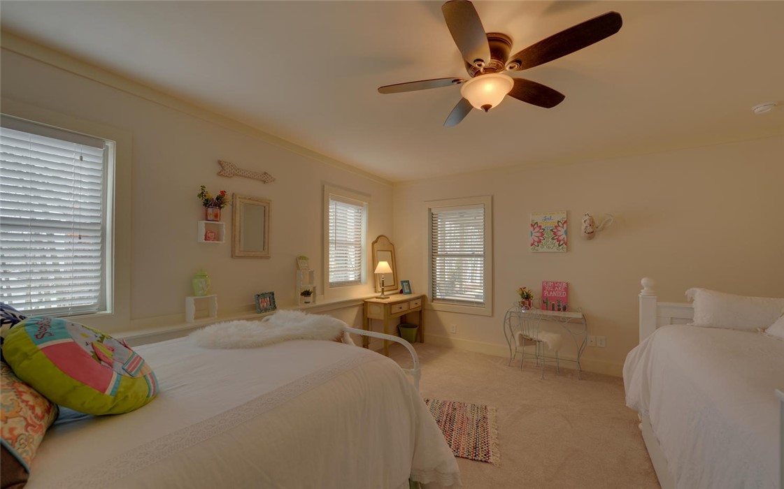 177 Breezy Point Hartwell, GA 30643 - Photo 28 of 40