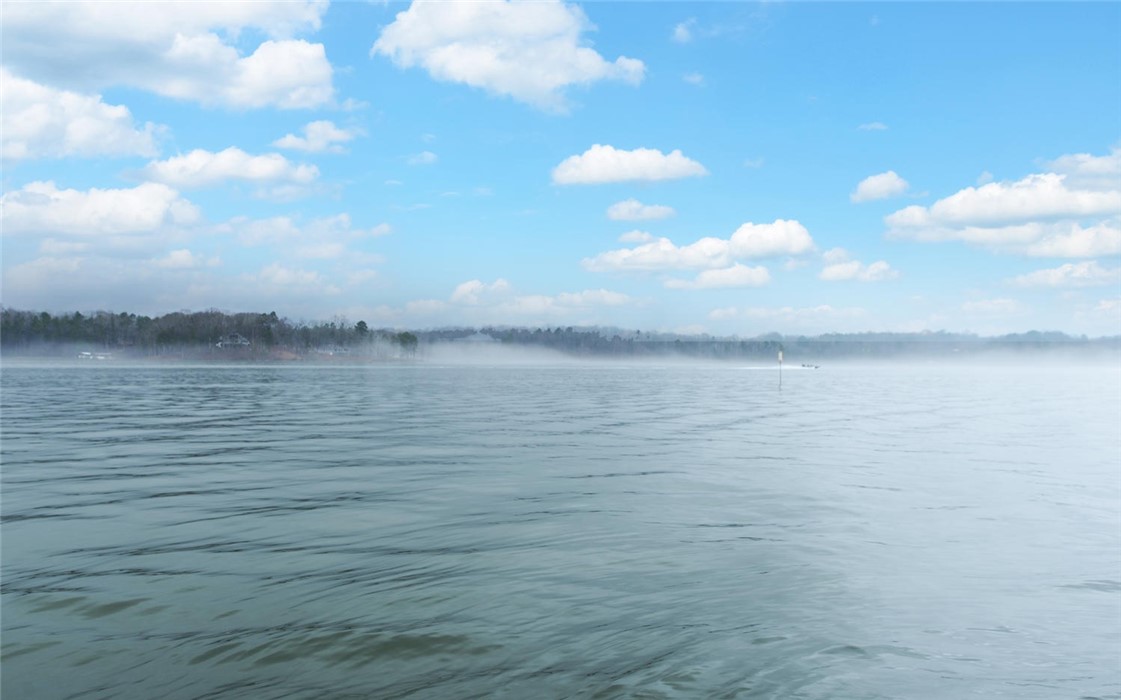 177 Breezy Point Hartwell, GA 30643 - Photo 37 of 40