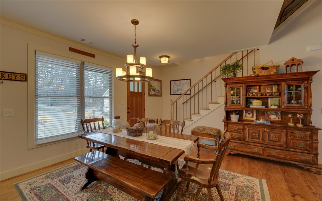 177 Breezy Point Hartwell, GA 30643 - Photo 7 of 40