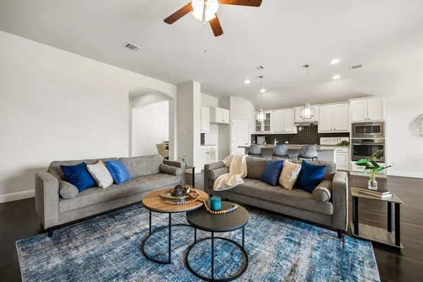 $550,000 | 4424 Hazeltine Hills Drive, Celina, TX 75009