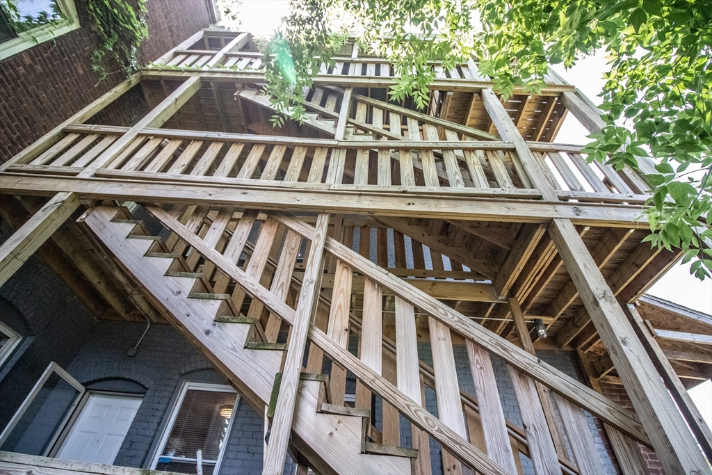 91 Elm Street Holyoke, MA 01040 - Photo 6 of 32 a view of an chairs