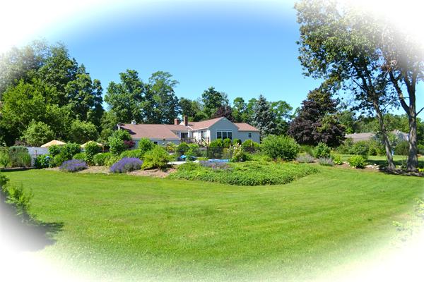 9 Rhodes Street Plainville, MA 02762 - Photo 4 of 16 Gallery Image 4