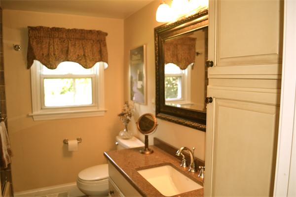 9 Rhodes Street Plainville, MA 02762 - Photo 9 of 16 Gallery Image 9