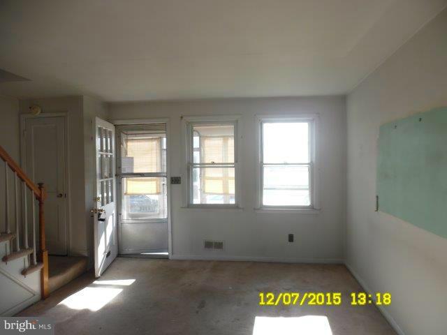 7566 Westfield Road Baltimore, MD 21222 - Photo 3 of 17 Interior (General)