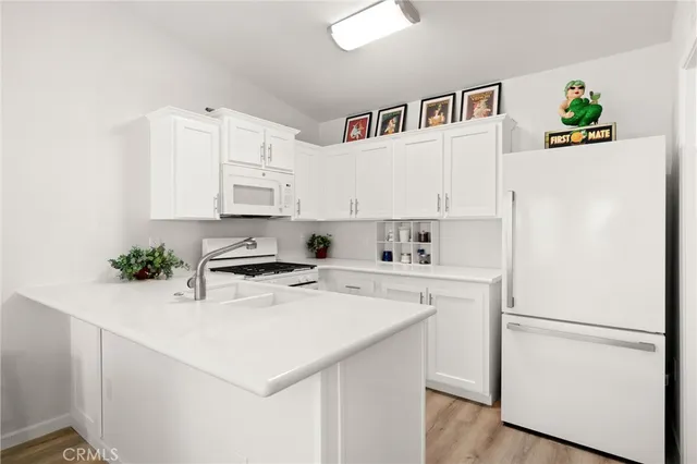 $475,000 | 27 Bolivar Street, Newport Beach, CA 92663