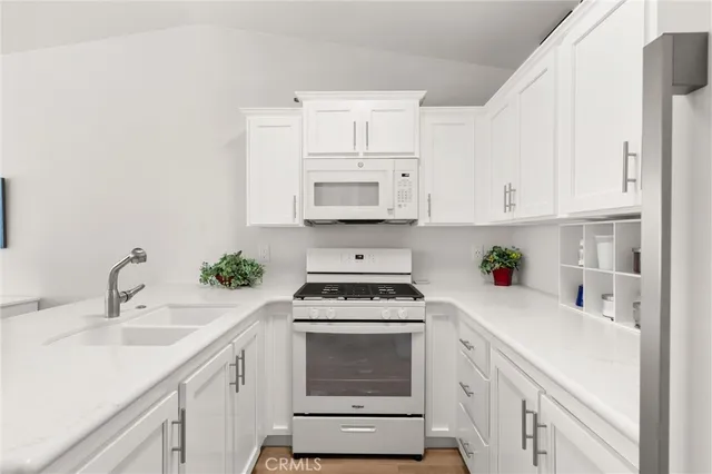 $475,000 | 27 Bolivar Street, Newport Beach, CA 92663