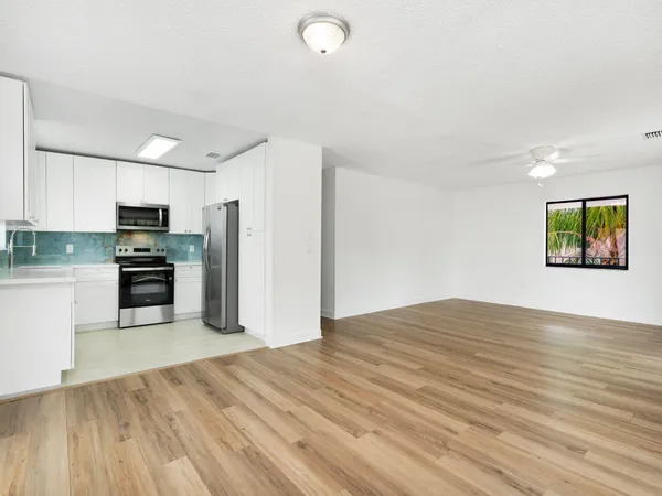 $4,000 | 125 Dove Lake Drive, Tavernier, FL 33070