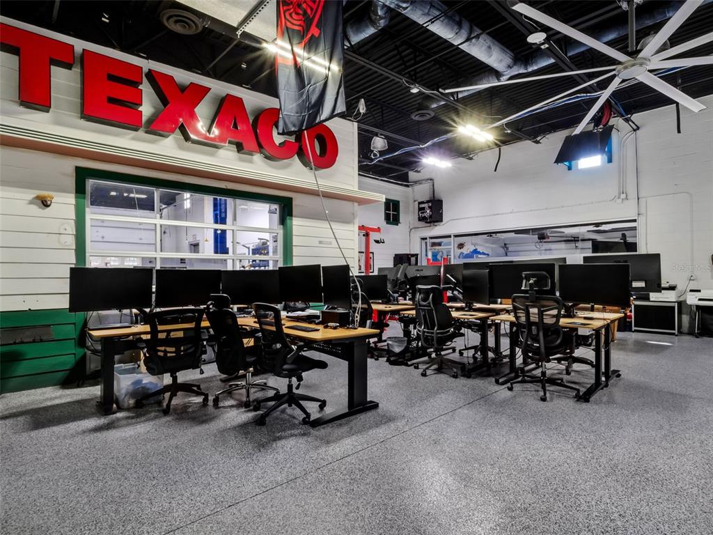 919 Banana Lake Road Lake Mary, FL 32746 - Photo 63 of 76 a view of a tables and chairs in a room