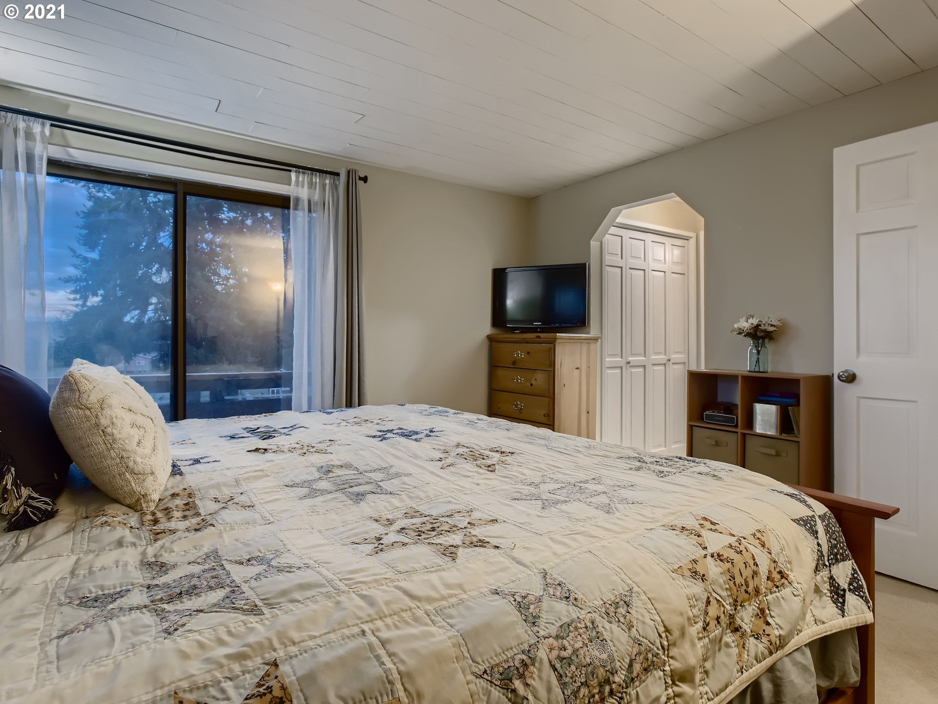 15731 South Loder Road Oregon City, OR 97045 - Photo 11 of 28 Gallery Image 11