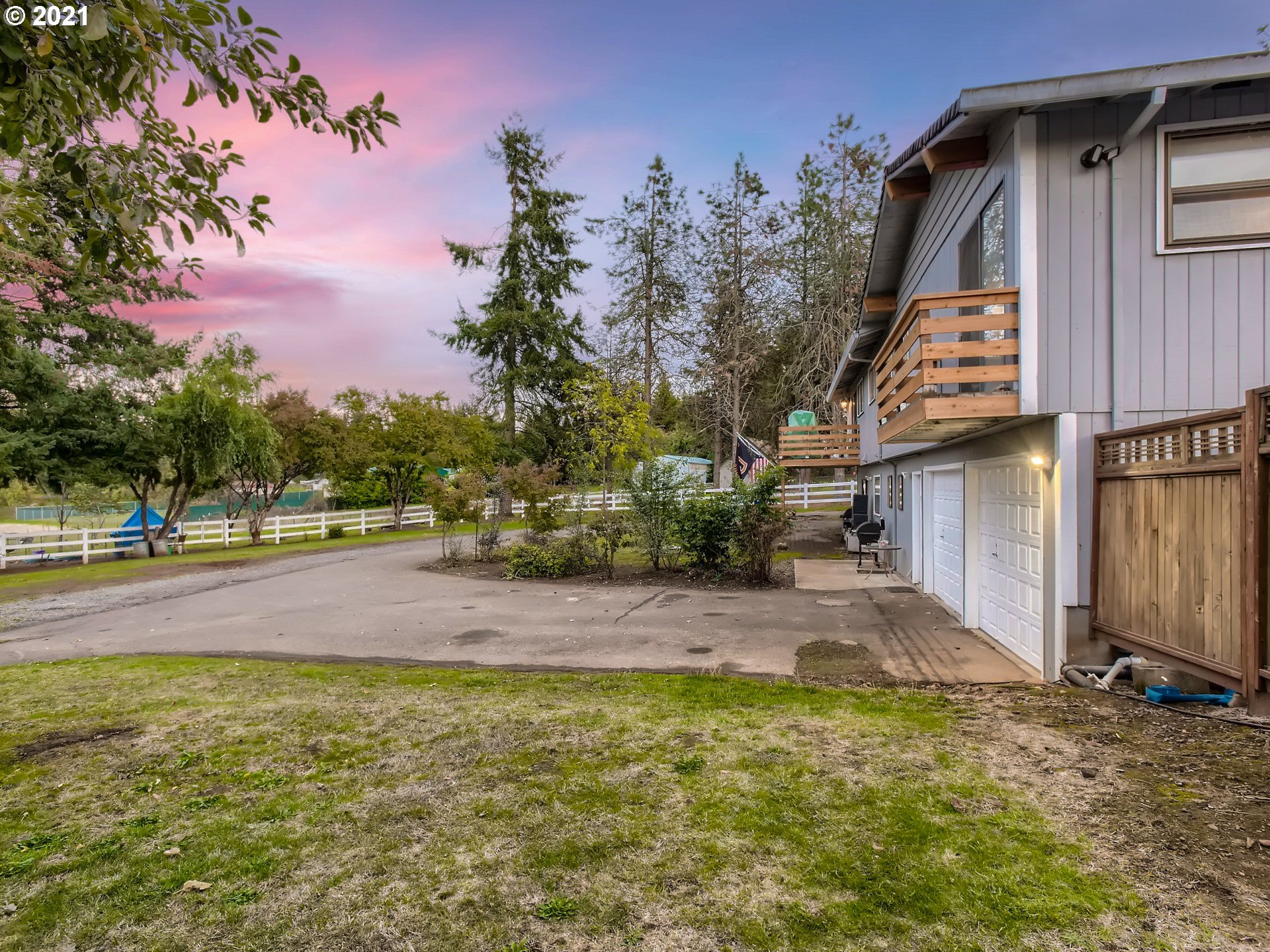 15731 South Loder Road Oregon City, OR 97045 - Photo 23 of 28 Gallery Image 23