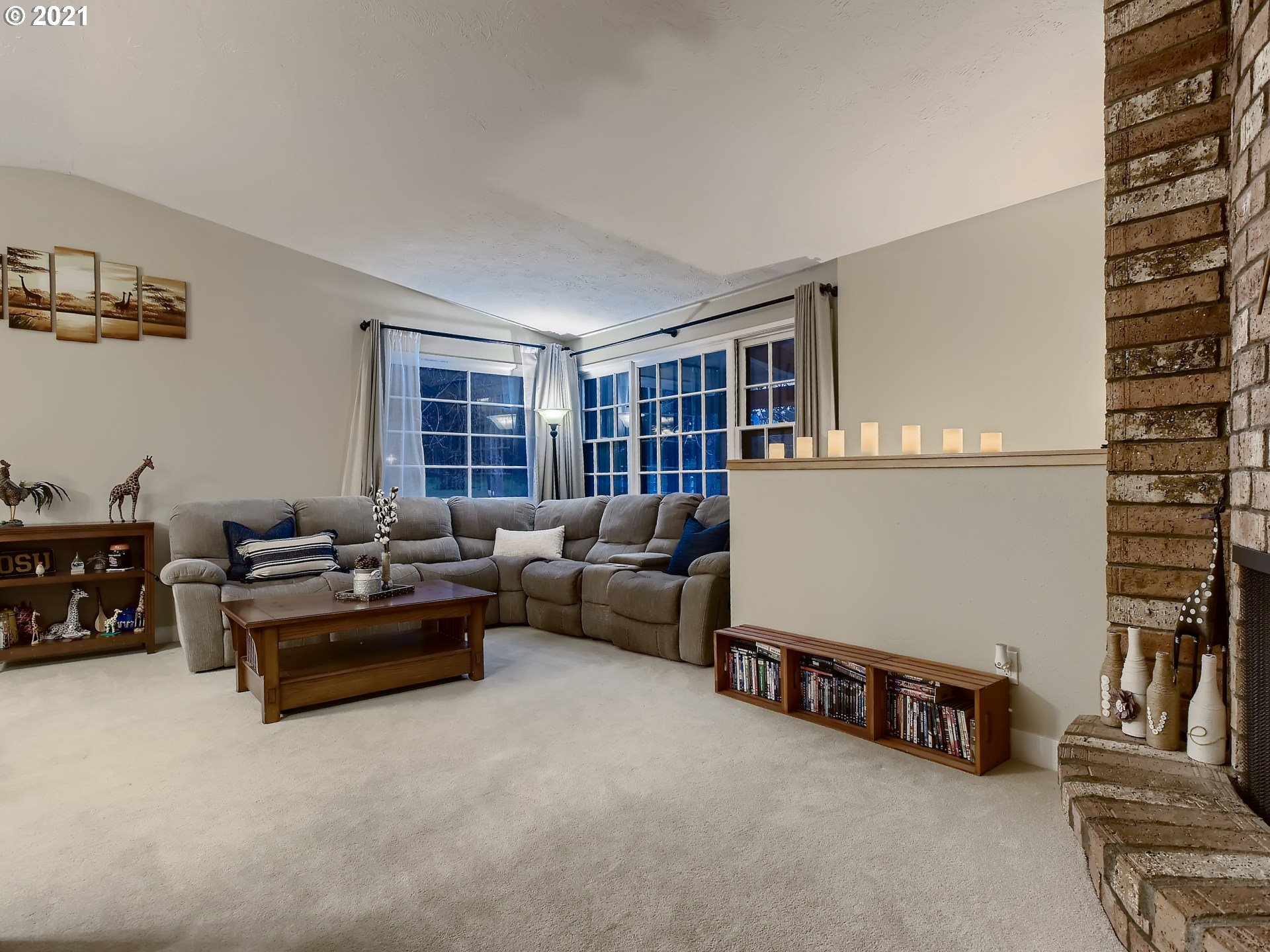 15731 South Loder Road Oregon City, OR 97045 - Photo 5 of 28 Gallery Image 5