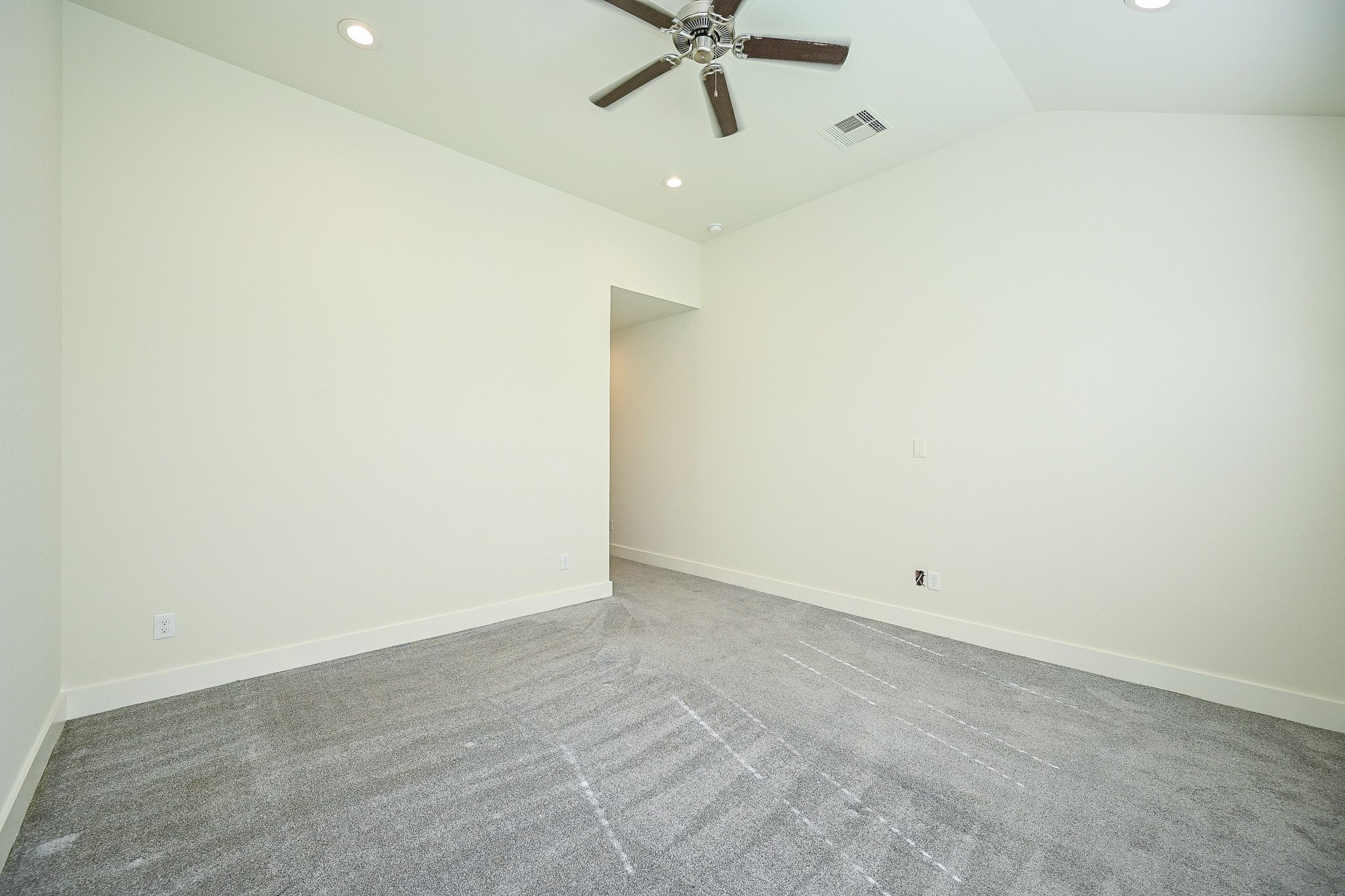 1106 Fuschia Road Houston, TX 77055 - Photo 11 of 33