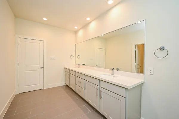 $2,850 | 1106 Fuschia Road, Houston, TX 77055