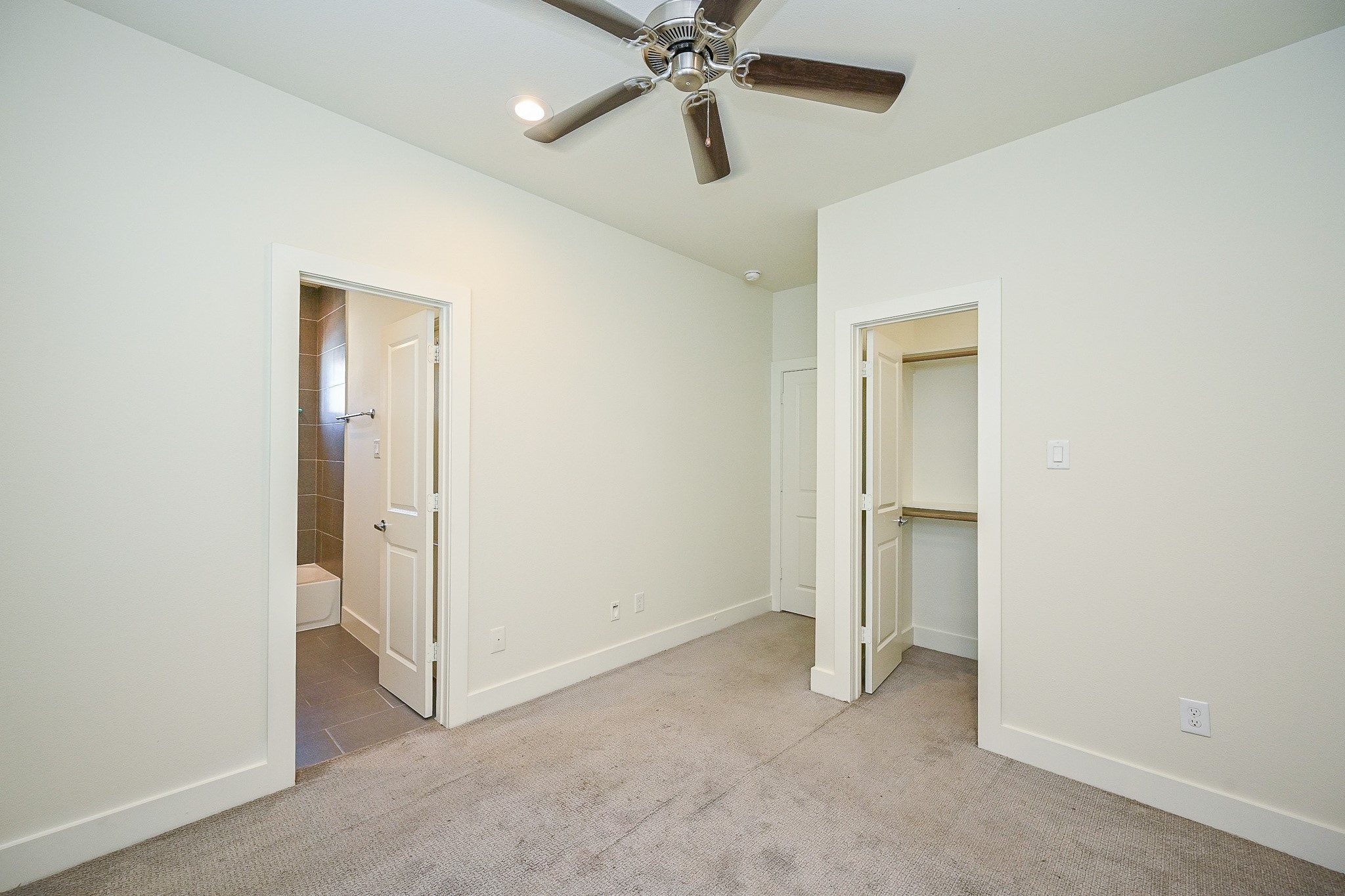 1106 Fuschia Road Houston, TX 77055 - Photo 23 of 33