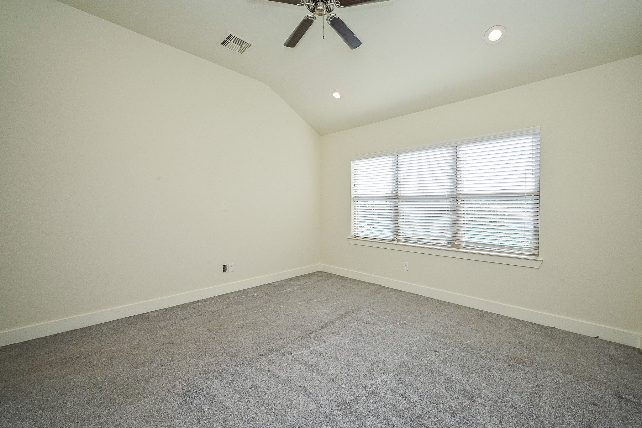 1106 Fuschia Road Houston, TX 77055 - Photo 10 of 33