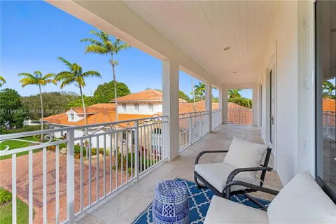 $4,850,000 | 6235 Rolling Rd Drive, Pinecrest, FL 33156