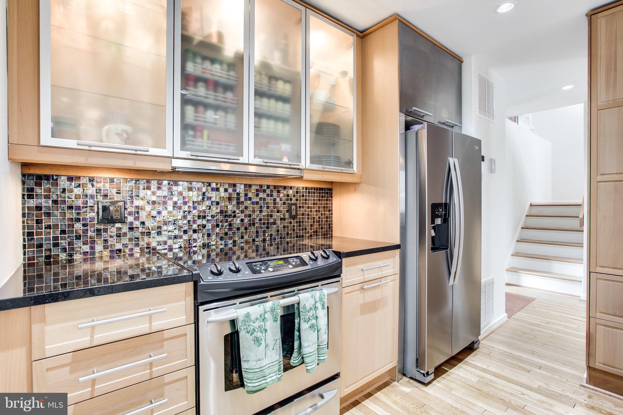 1670 Cedar Hollow Way Reston, VA 20194 - Photo 17 of 34 Gallery Image 17