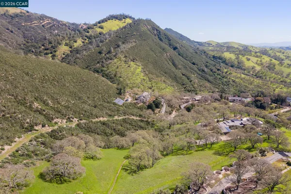 $950,000 | 2415 Diablo Lakes Lane, Diablo, CA 94528