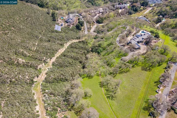 $950,000 | 2415 Diablo Lakes Lane, Diablo, CA 94528