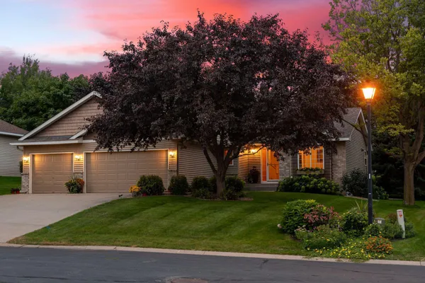 $475,000 | 1124 Pond Curve, Waconia, MN 55387