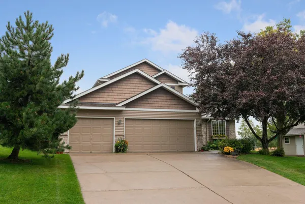 $475,000 | 1124 Pond Curve, Waconia, MN 55387