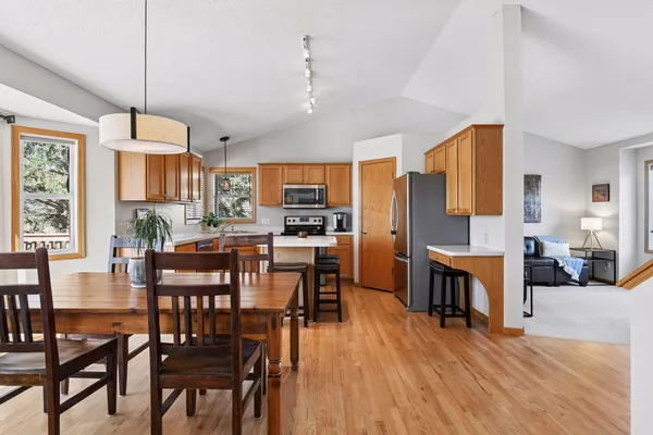 $475,000 | 1124 Pond Curve, Waconia, MN 55387
