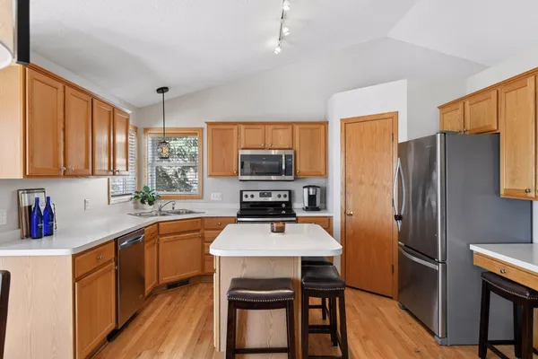 $475,000 | 1124 Pond Curve, Waconia, MN 55387
