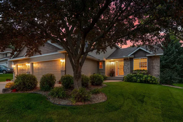 $475,000 | 1124 Pond Curve, Waconia, MN 55387