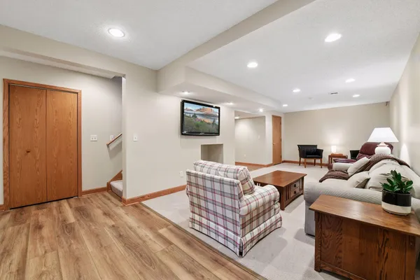 $475,000 | 1124 Pond Curve, Waconia, MN 55387