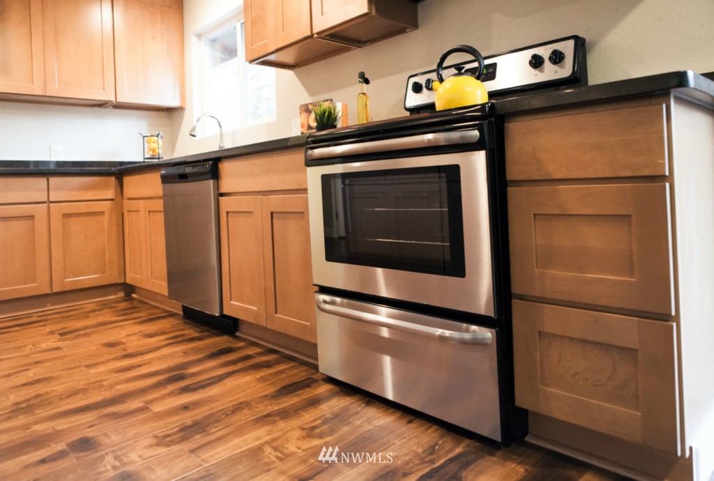 12731 Southeast 164th Street Renton, WA 98058 - Photo 11 of 25 Gallery Image 11