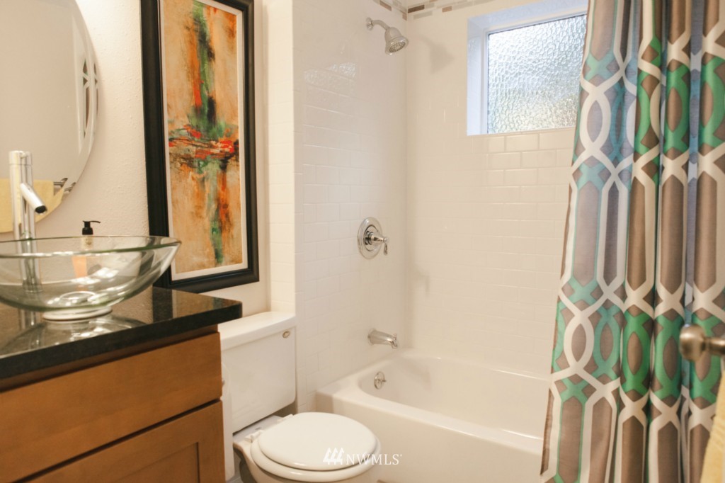 12731 Southeast 164th Street Renton, WA 98058 - Photo 20 of 25 Gallery Image 20