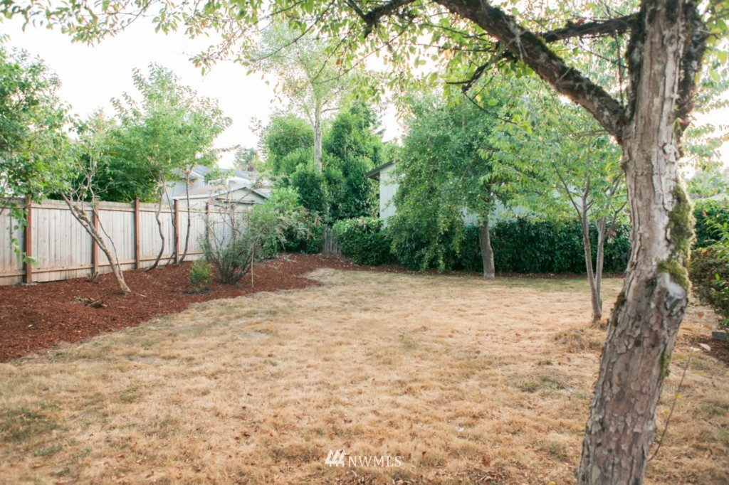 12731 Southeast 164th Street Renton, WA 98058 - Photo 24 of 25 Gallery Image 24