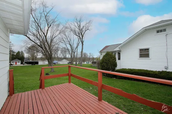 $1,500 | 39271 North Lake Avenue, Lake Villa, IL 60046