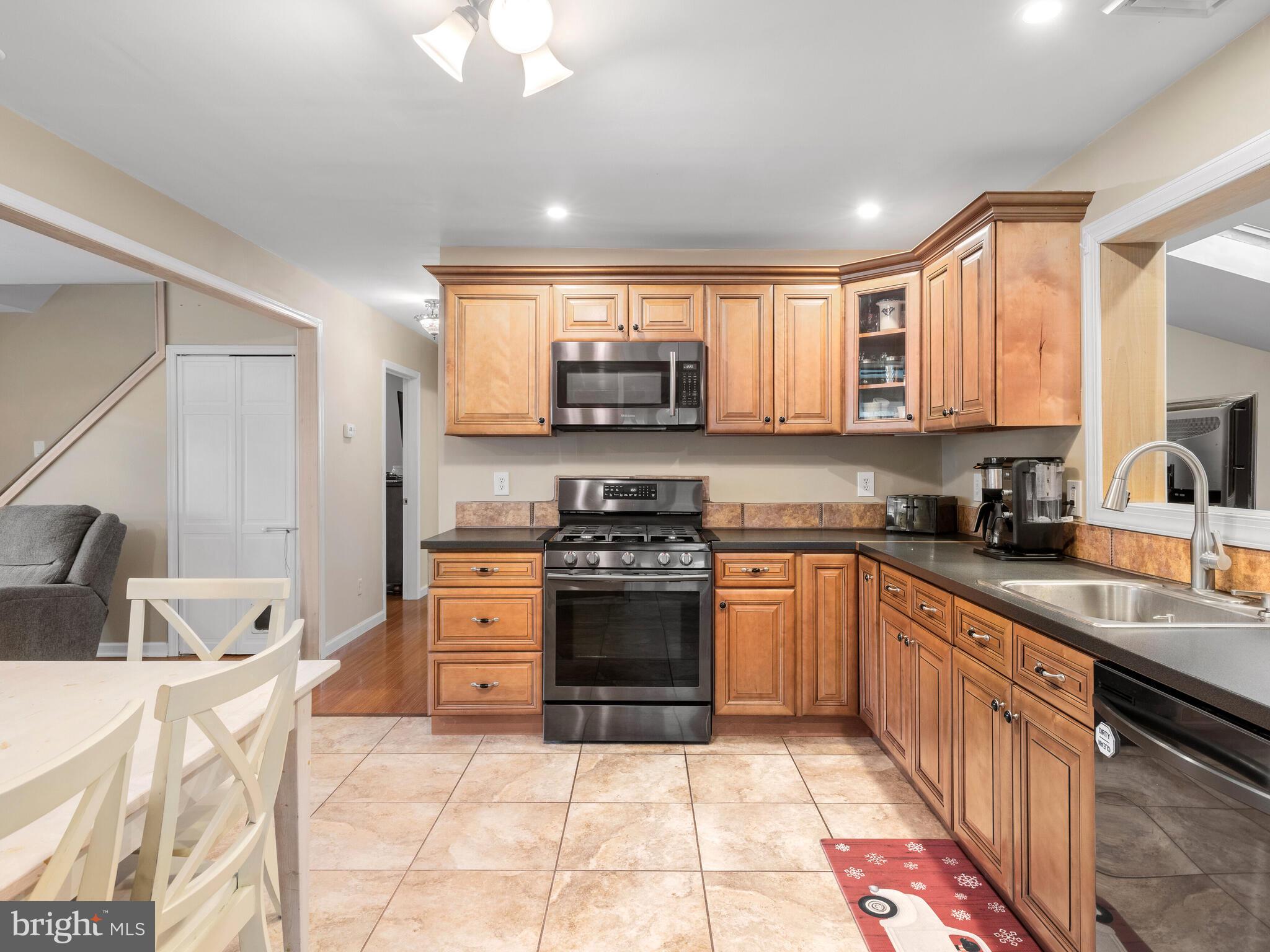 2631 Wood Road Secane, PA 19018 - Photo 14 of 32 Updated Eat-in Kitchen