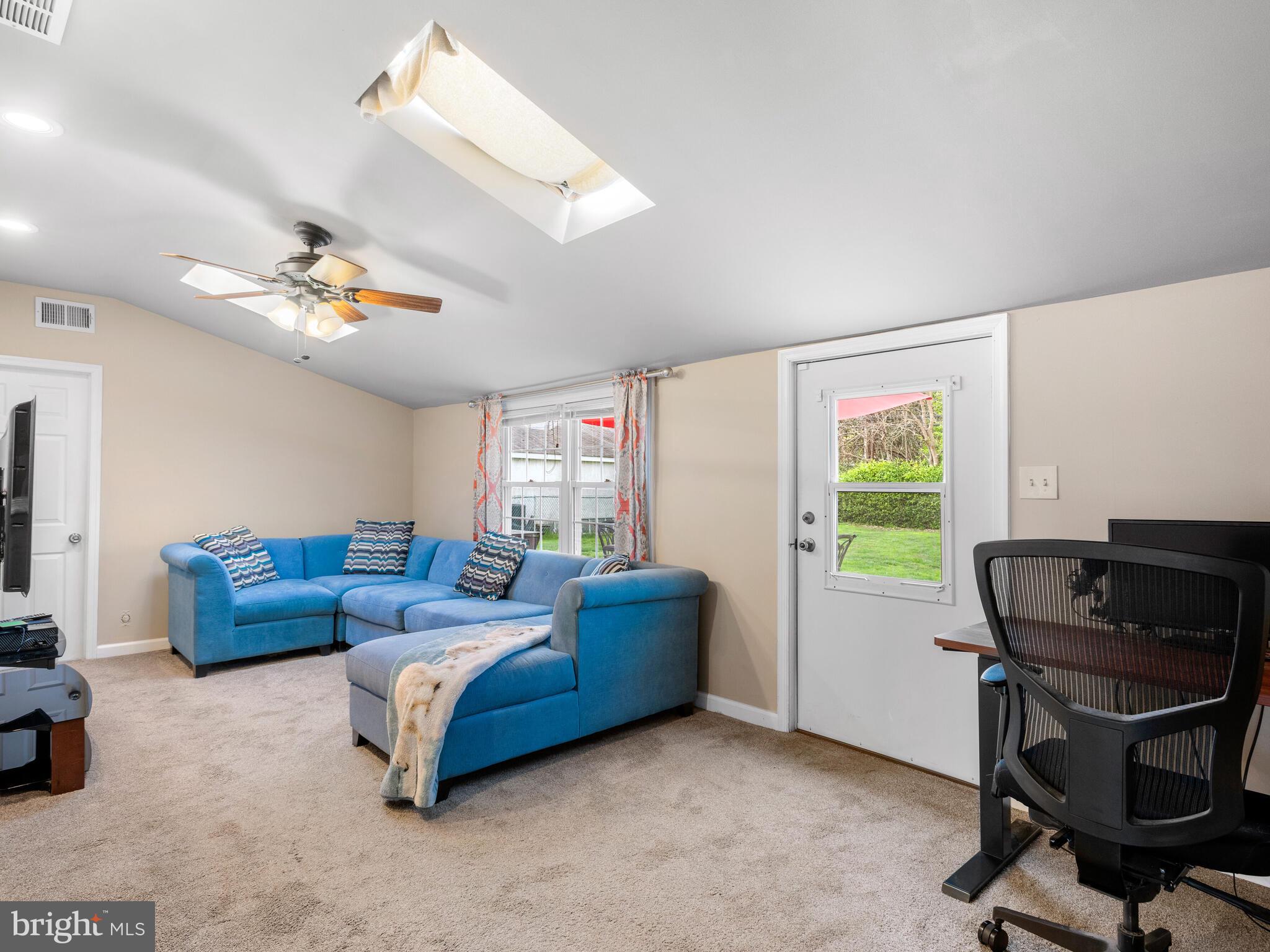 2631 Wood Road Secane, PA 19018 - Photo 17 of 32 Family Room w/ O.E.