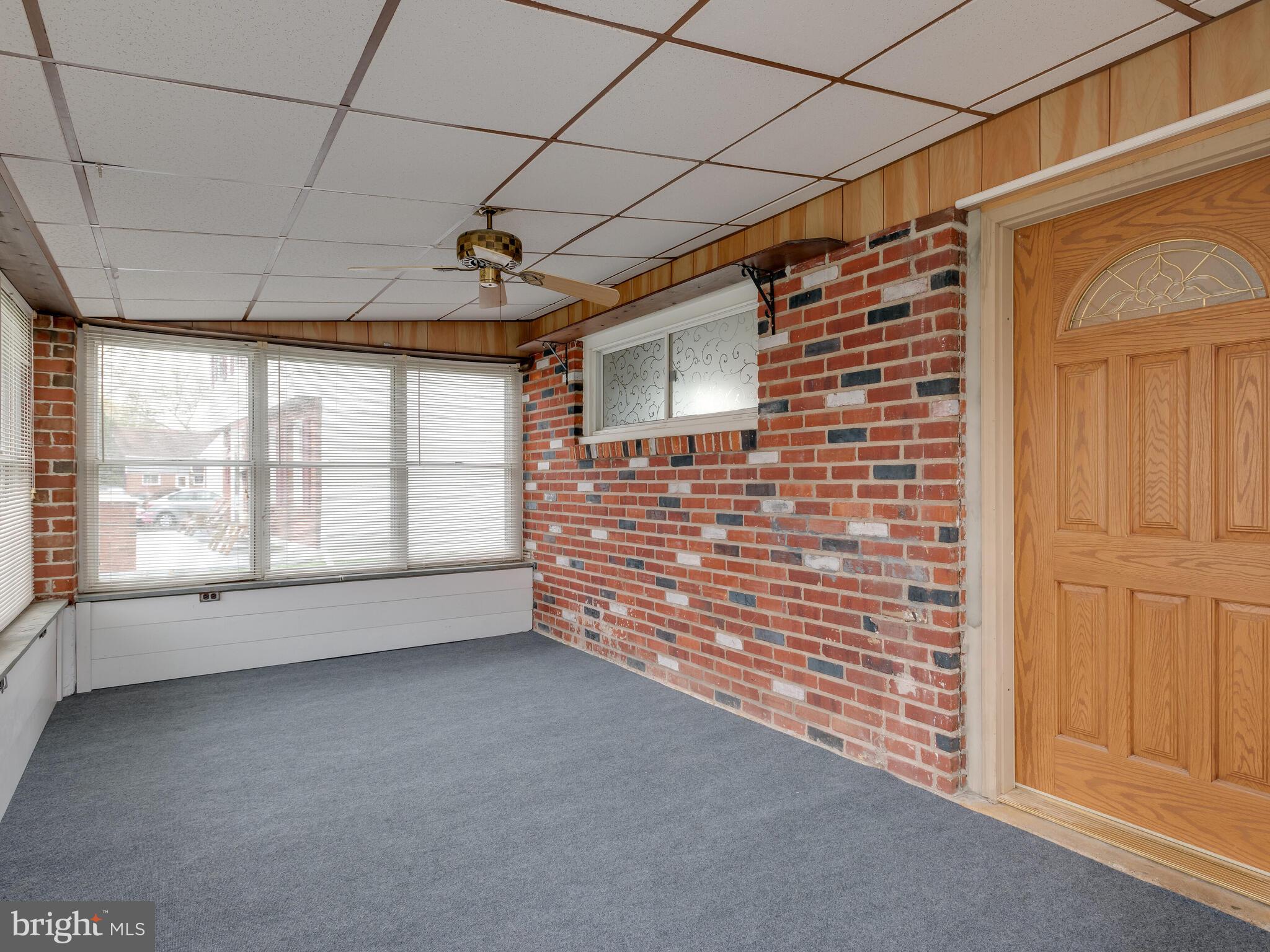 2631 Wood Road Secane, PA 19018 - Photo 6 of 32 Enclosed Front Porch
