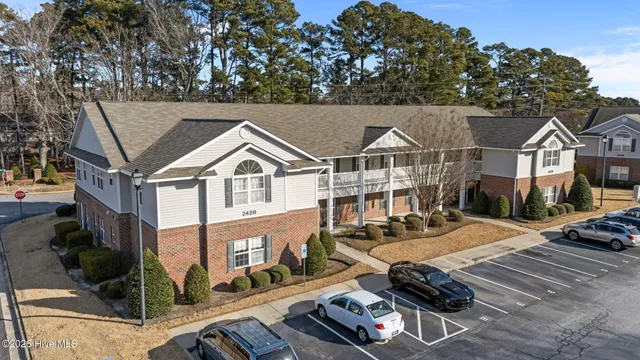 $190,000 | 2420 King Richard Court, Unit H, Greenville, NC 27858