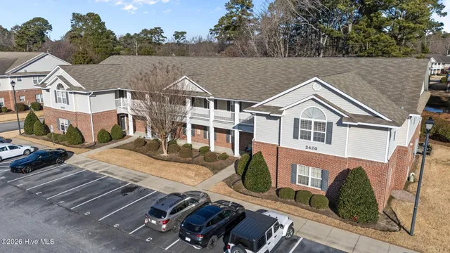 $190,000 | 2420 King Richard Court, Unit H, Greenville, NC 27858