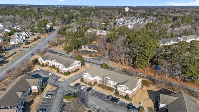 $190,000 | 2420 King Richard Court, Unit H, Greenville, NC 27858