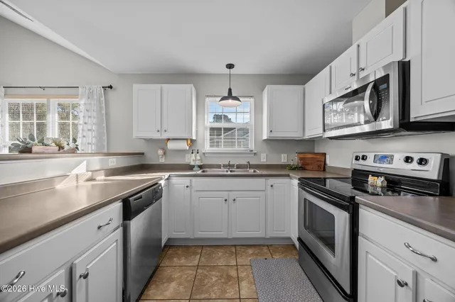 $190,000 | 2420 King Richard Court, Unit H, Greenville, NC 27858