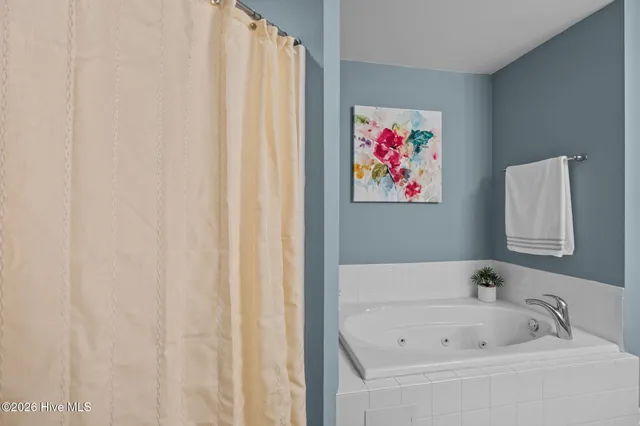 $190,000 | 2420 King Richard Court, Unit H, Greenville, NC 27858