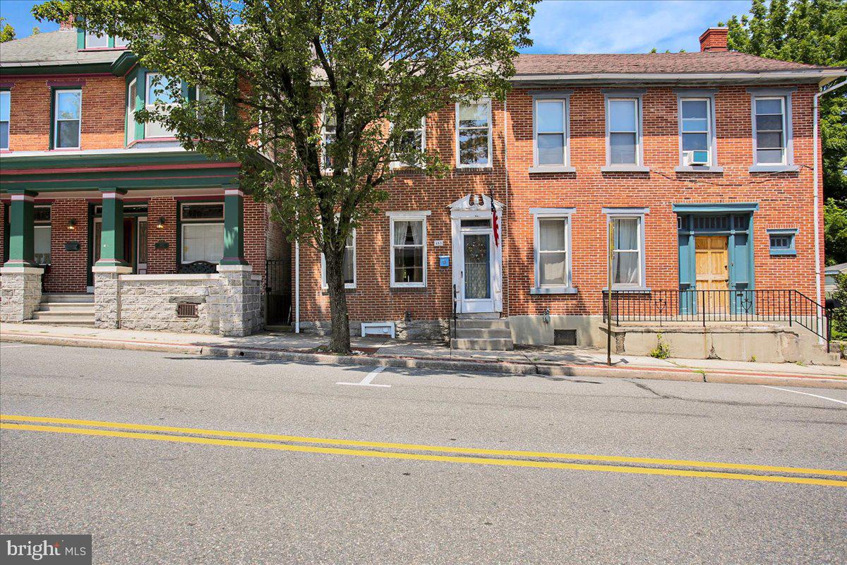 453 West Main Street Kutztown, PA 19530 - Photo 3 of 36 Gallery Image 3