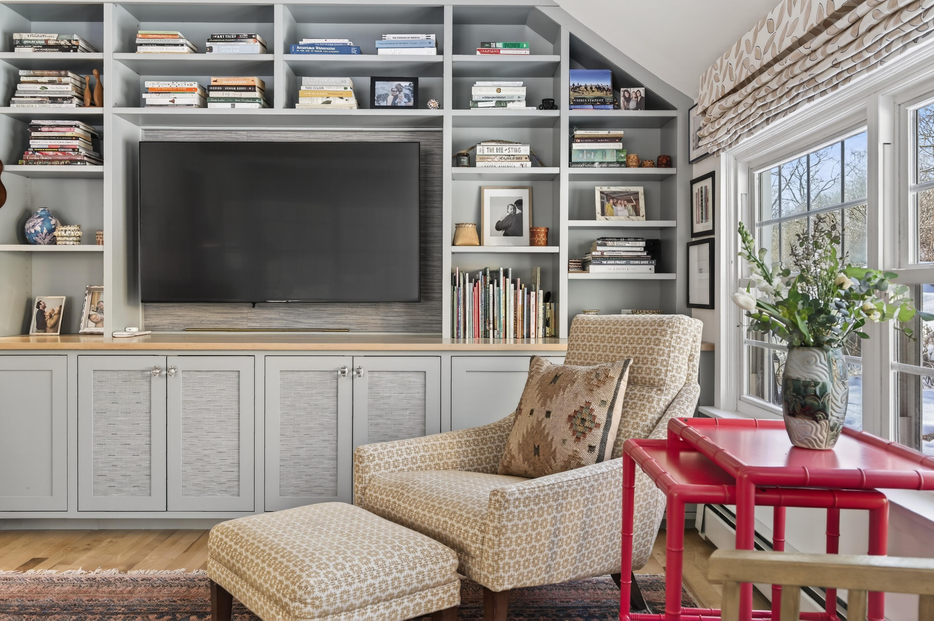 18 Woodcrest Road Cape Elizabeth, ME 04107 - Photo 1 of 37 119_18 Woodcrest Rd_MorneauStudios_print