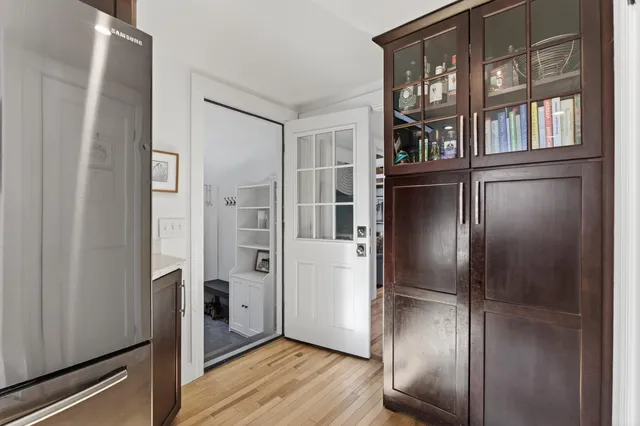 $1,100,000 | 18 Woodcrest Road, Cape Elizabeth, ME 04107