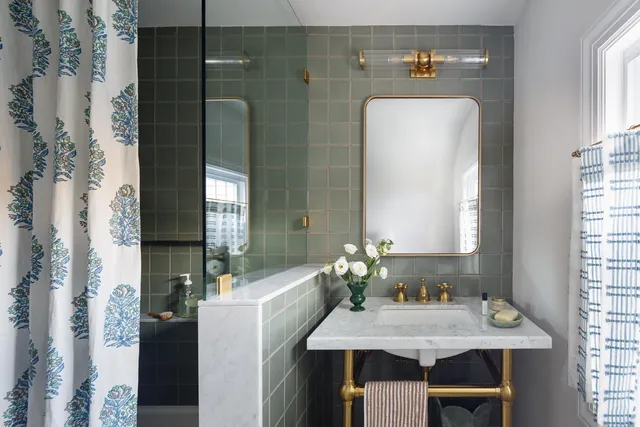 $1,100,000 | 18 Woodcrest Road, Cape Elizabeth, ME 04107