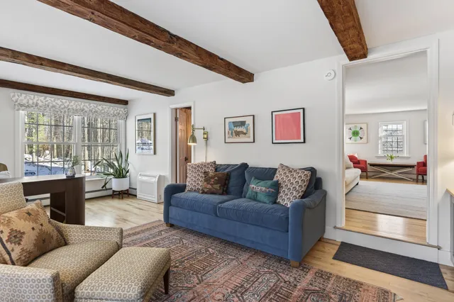 $1,100,000 | 18 Woodcrest Road, Cape Elizabeth, ME 04107