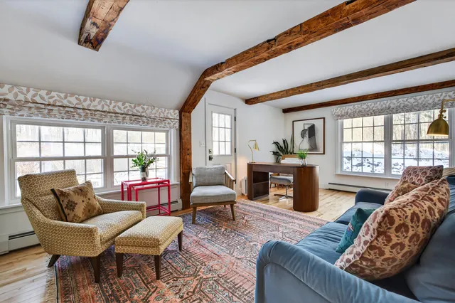 $1,100,000 | 18 Woodcrest Road, Cape Elizabeth, ME 04107