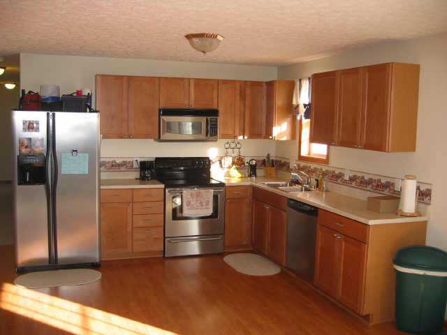733 County Rd 165 Ashley, OH 43003 - Photo 3 of 6
