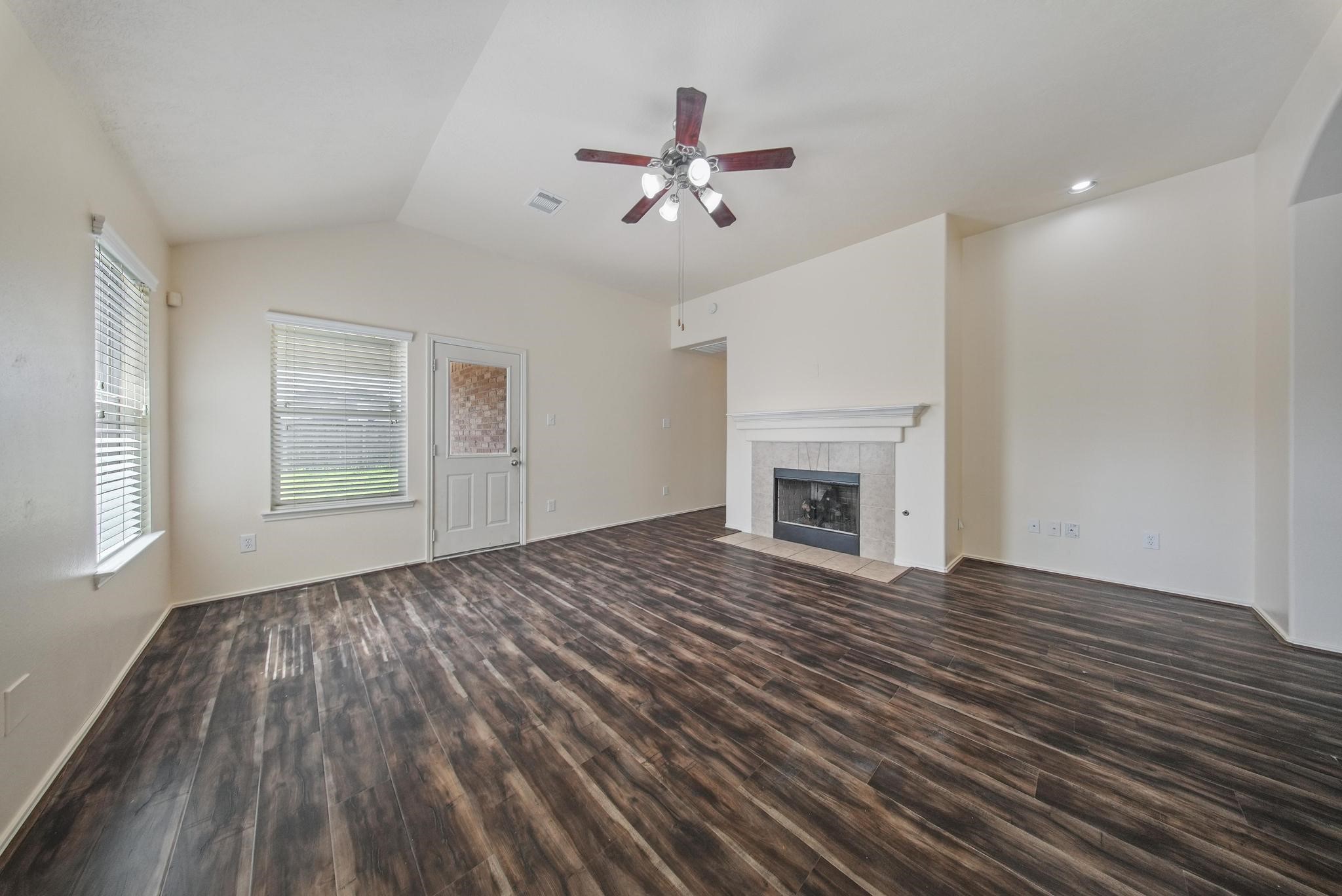 5015 Bridgecrossing Court Spring, TX 77379 - Photo 9 of 25